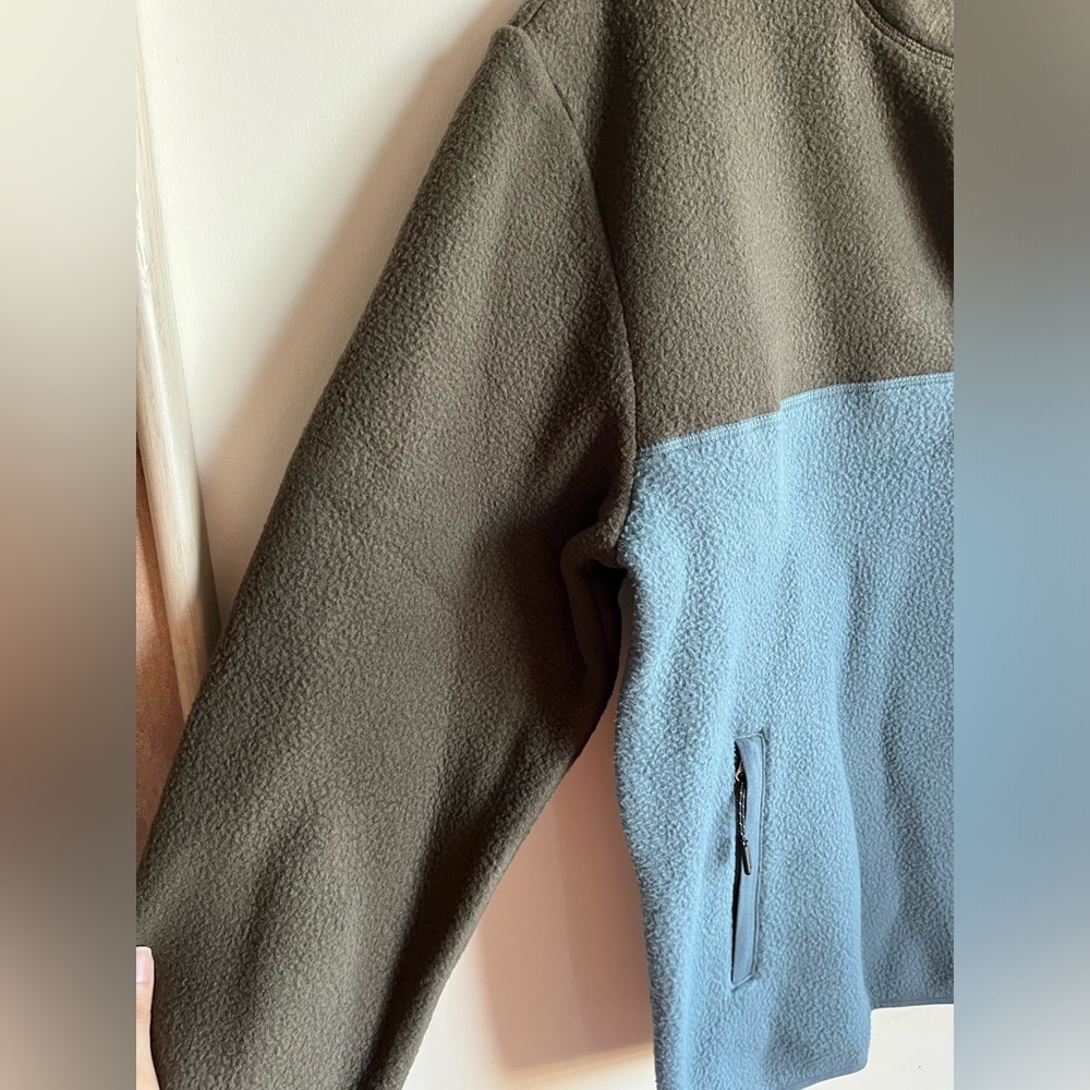 NWT Frank & Oak The Axis Colour Block Pullover in Storm Blue - Large - Picture 4 of 9